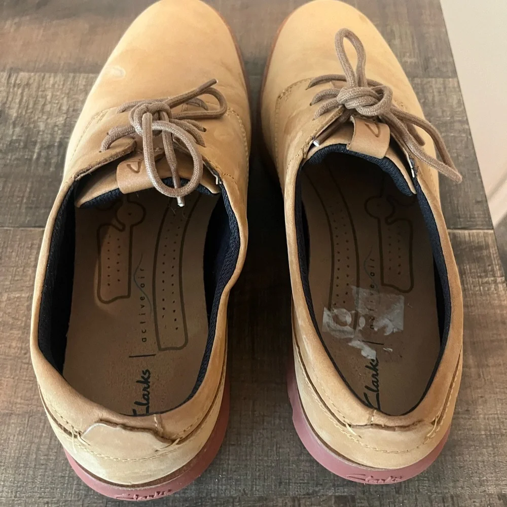 Clarks Active Air Men’s Tan Suede Lace-Up Casual Derby Shoes Size 10